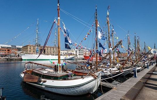 Le bassin du Commerce durant Escale à Dunkerque 2013 - photo F. BERTOUT